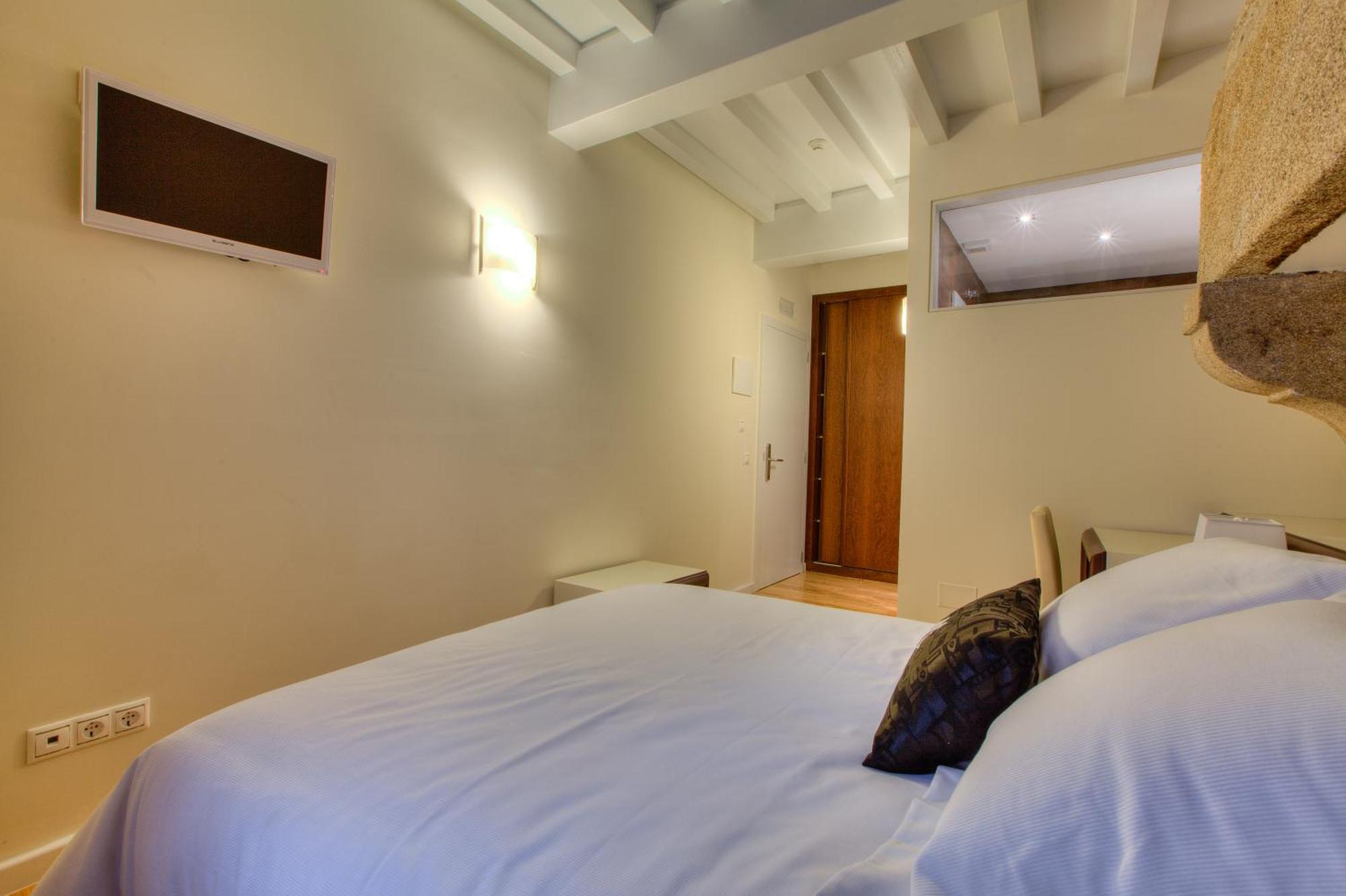 Hotel Montenegro Compostela Santiago de Compostela Dış mekan fotoğraf