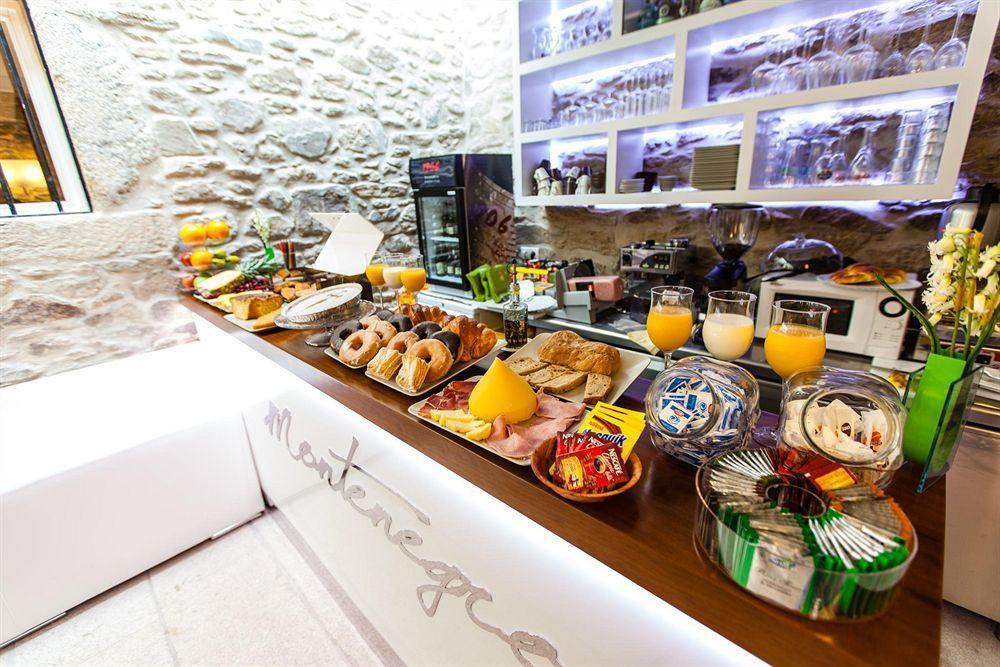 Hotel Montenegro Compostela Santiago de Compostela Dış mekan fotoğraf
