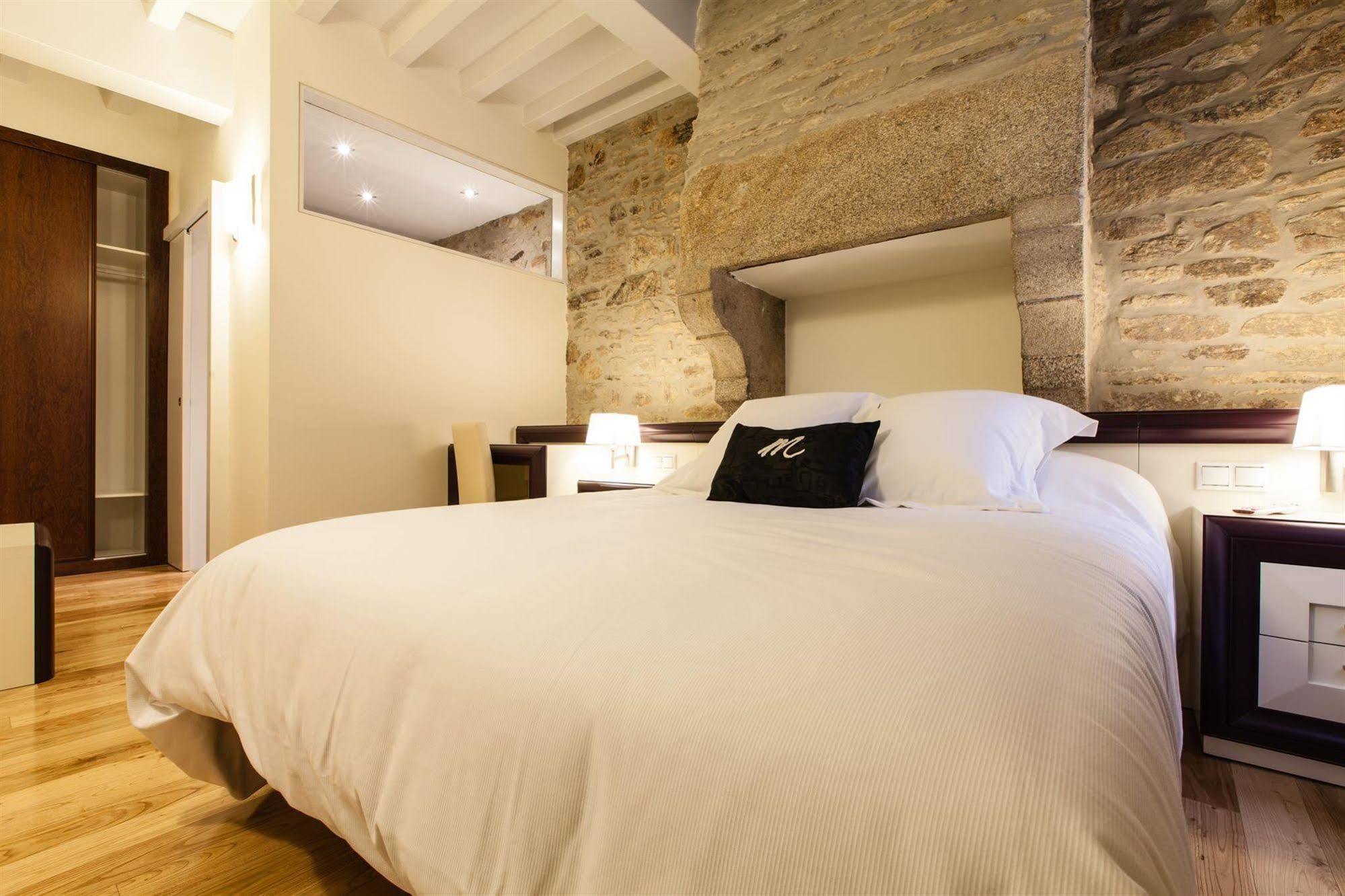 Hotel Montenegro Compostela Santiago de Compostela Dış mekan fotoğraf