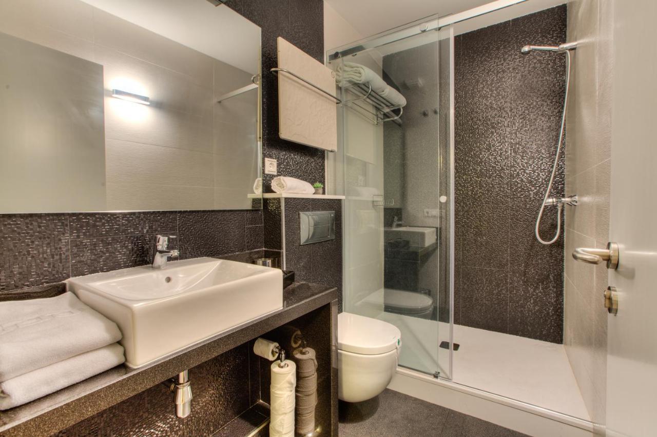 Hotel Montenegro Compostela Santiago de Compostela Dış mekan fotoğraf
